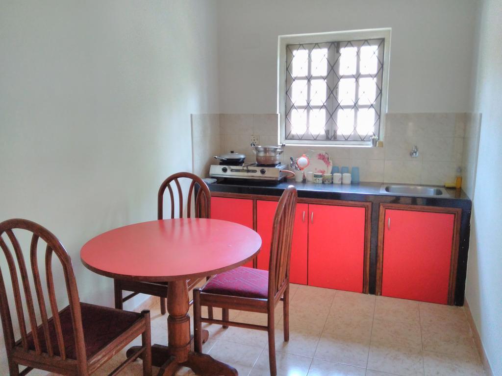 Flower Holiday Home In Landmark Dawn Калангуте Екстериор снимка