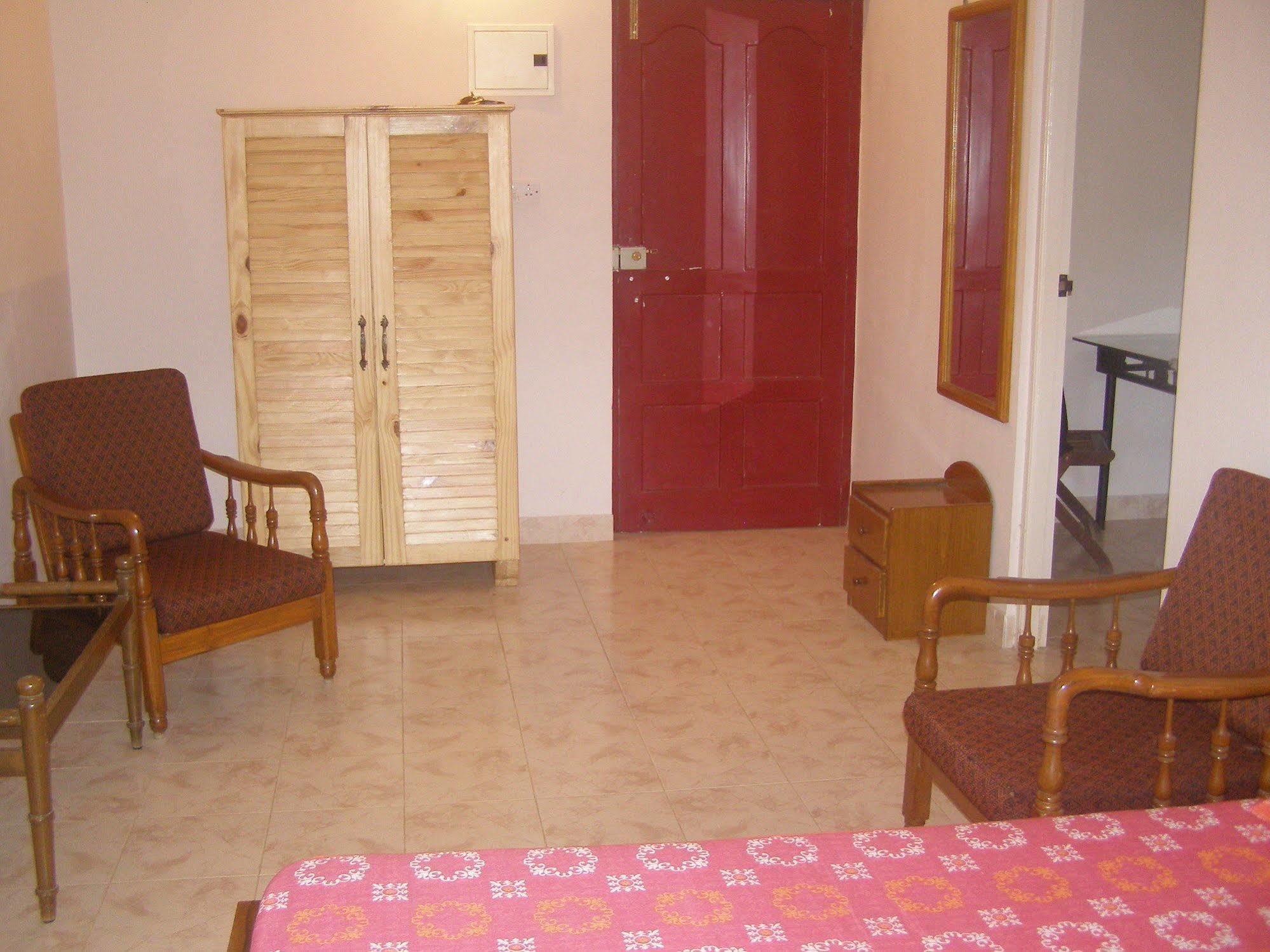 Flower Holiday Home In Landmark Dawn Калангуте Екстериор снимка